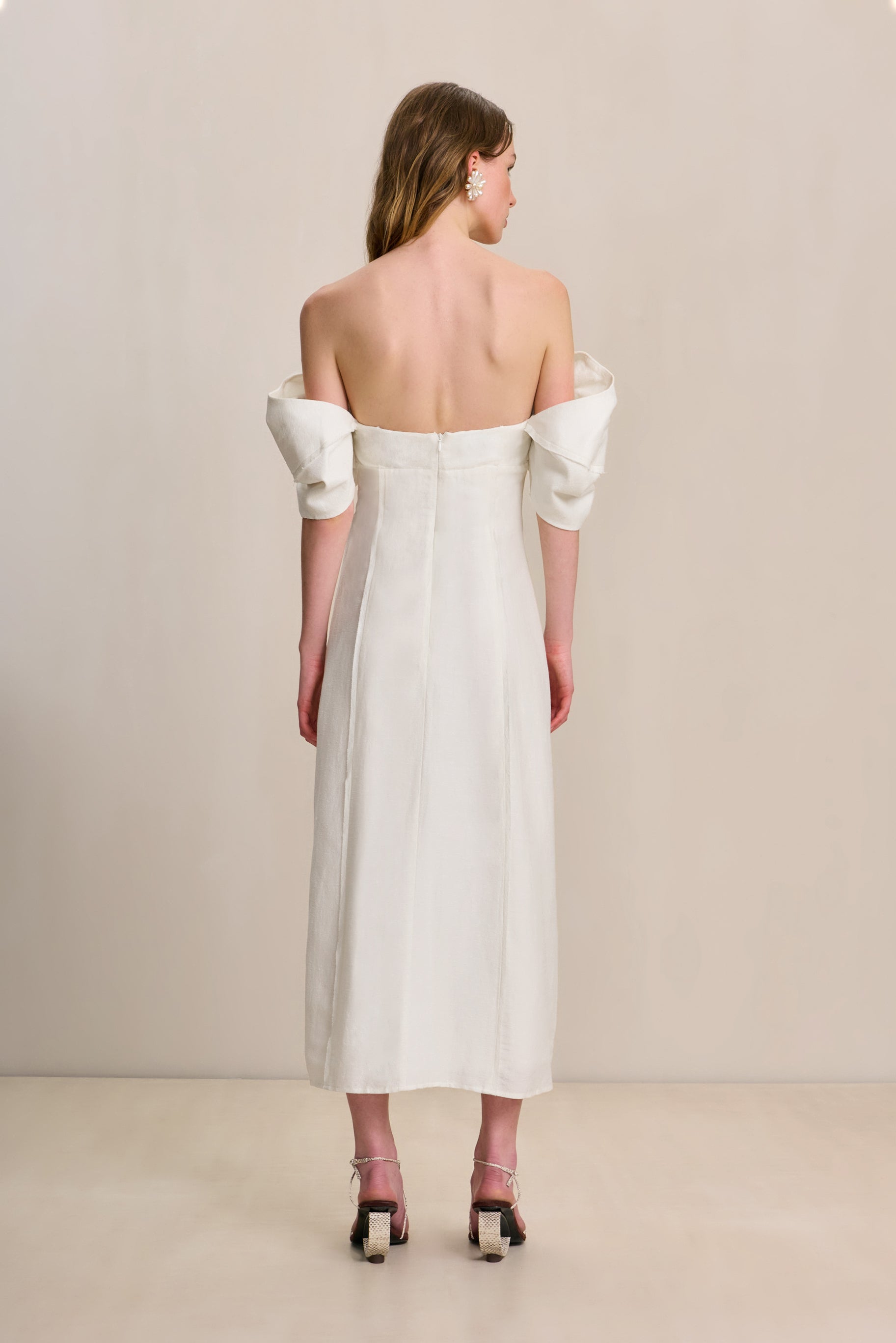 CULT GAIA MUNA DRESS IN OFF WHITE