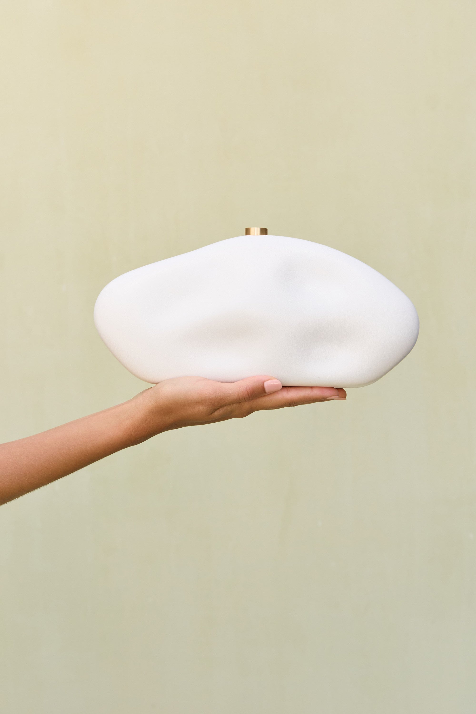 THE CALDERA CLUTCH - ANTIQUE WHITE
