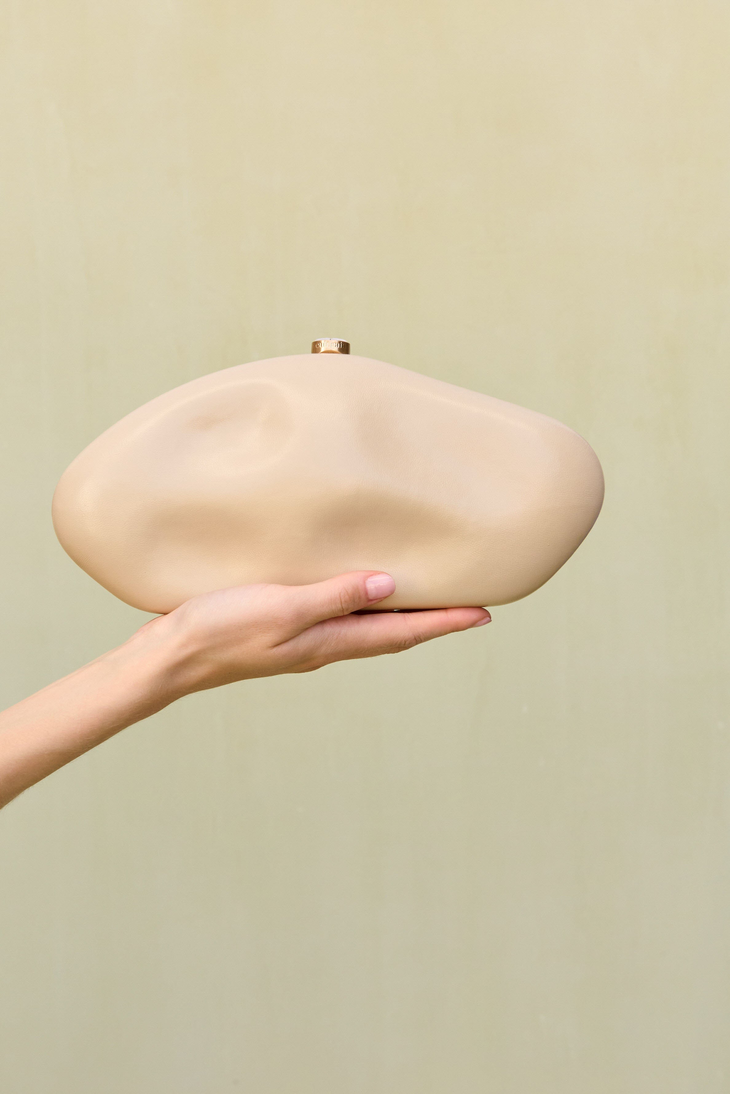 THE CALDERA CLUTCH - SAND