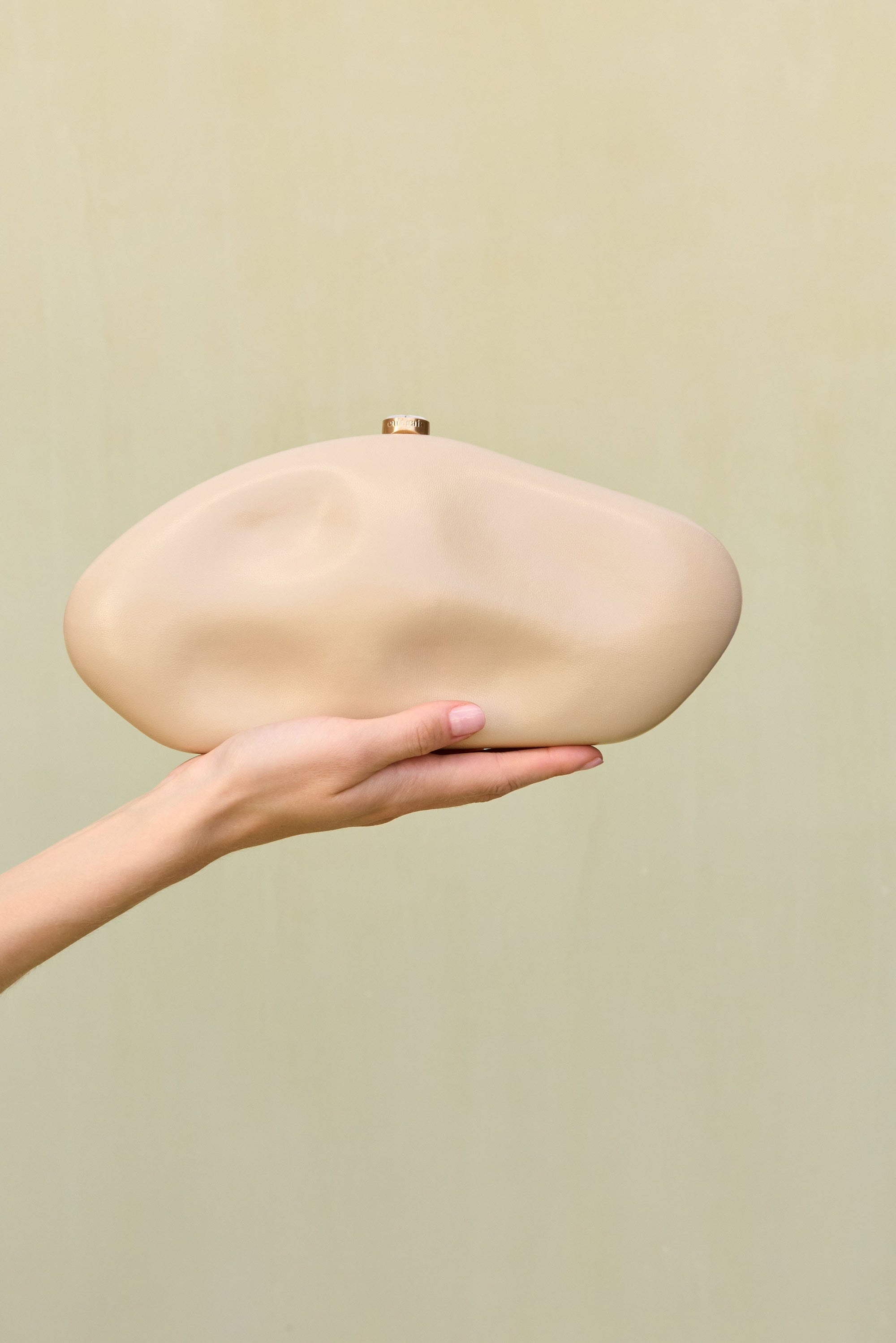 THE CALDERA CLUTCH - SAND
