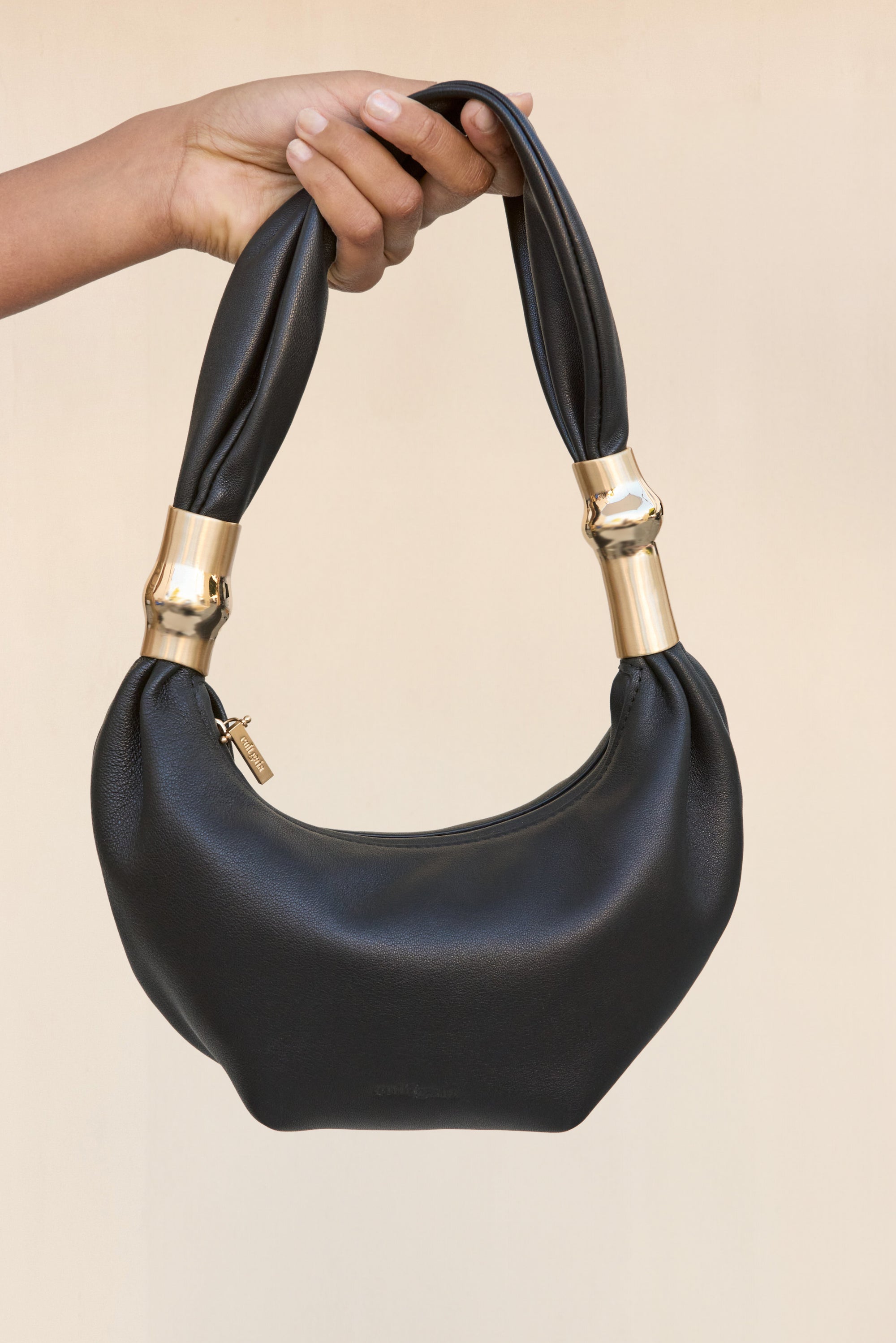 MEALEA SHOULDER BAG - BLACK