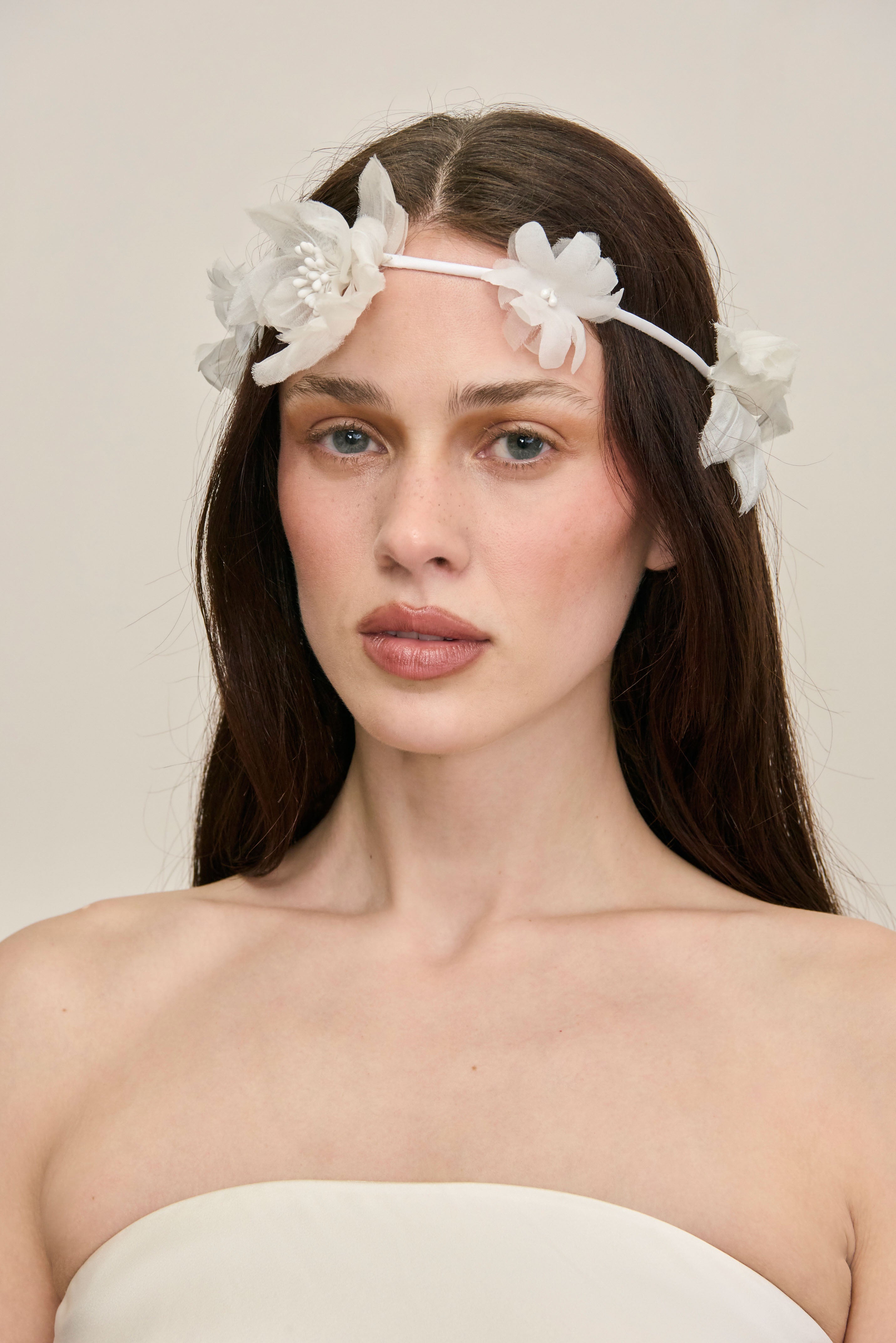 SAKURA CROWN - WHITE MULTI