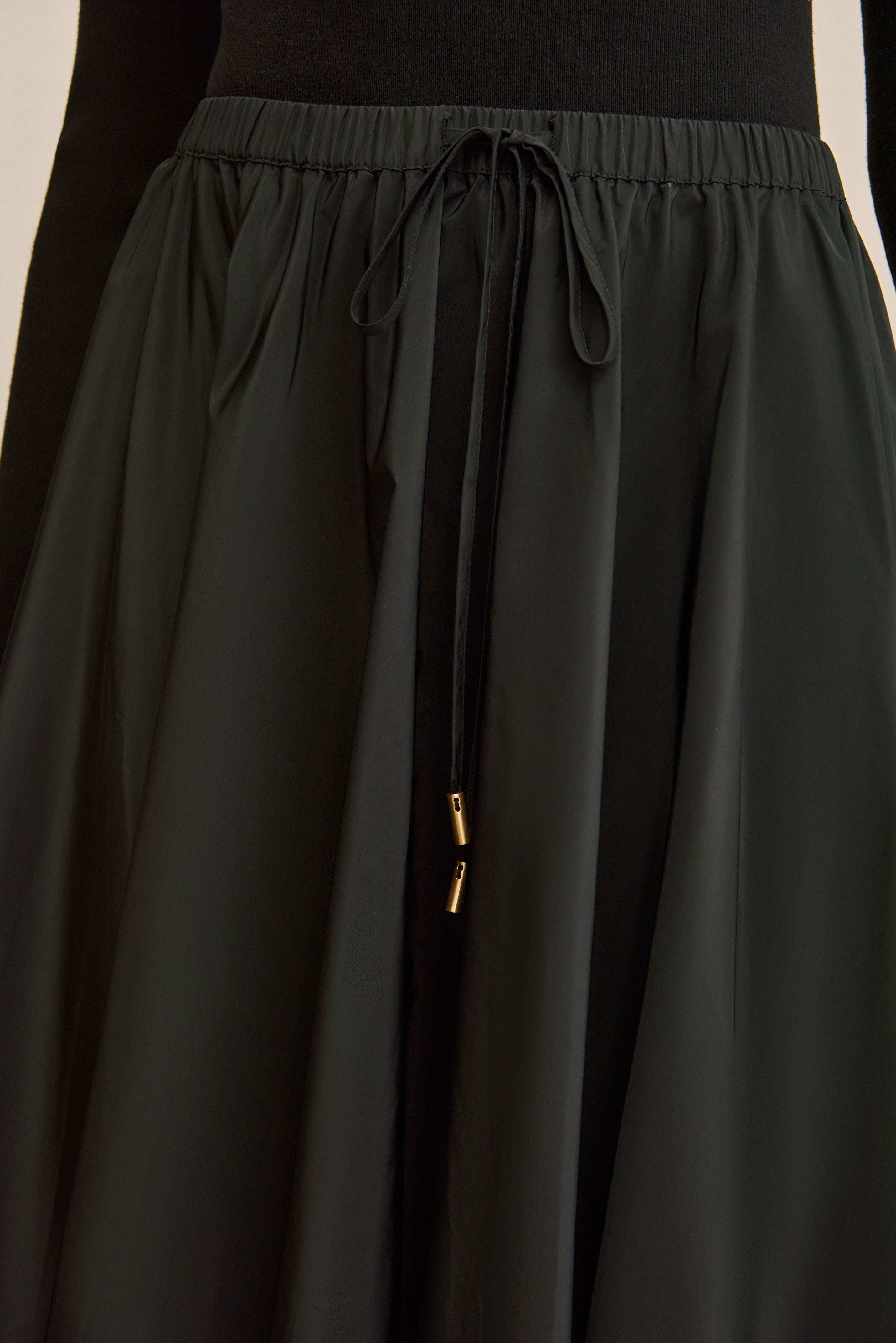 ROSALEE SKIRT - BLACK