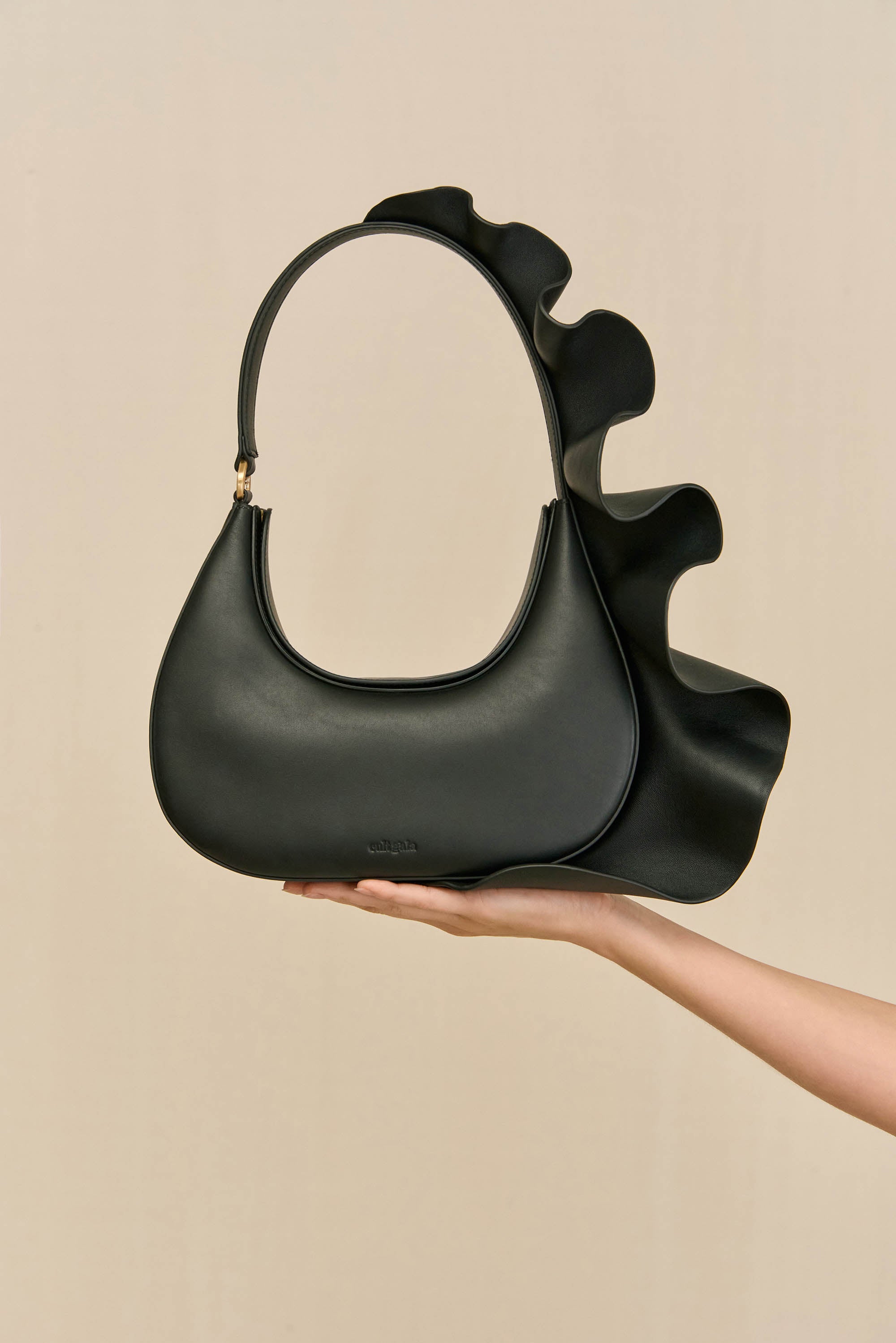 ZOELLA SHOULDER BAG - BLACK
