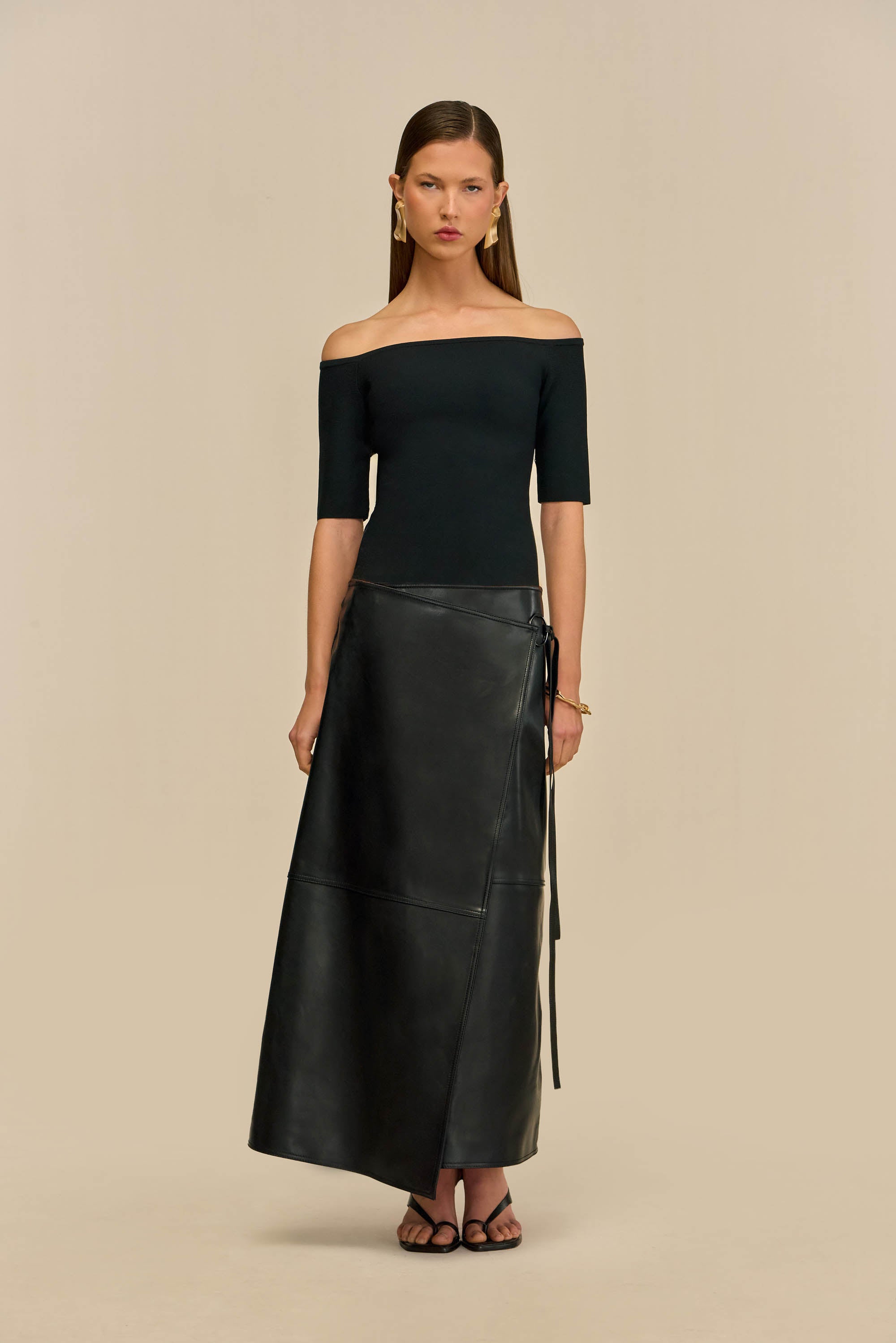 SANDERS TOP - BLACK