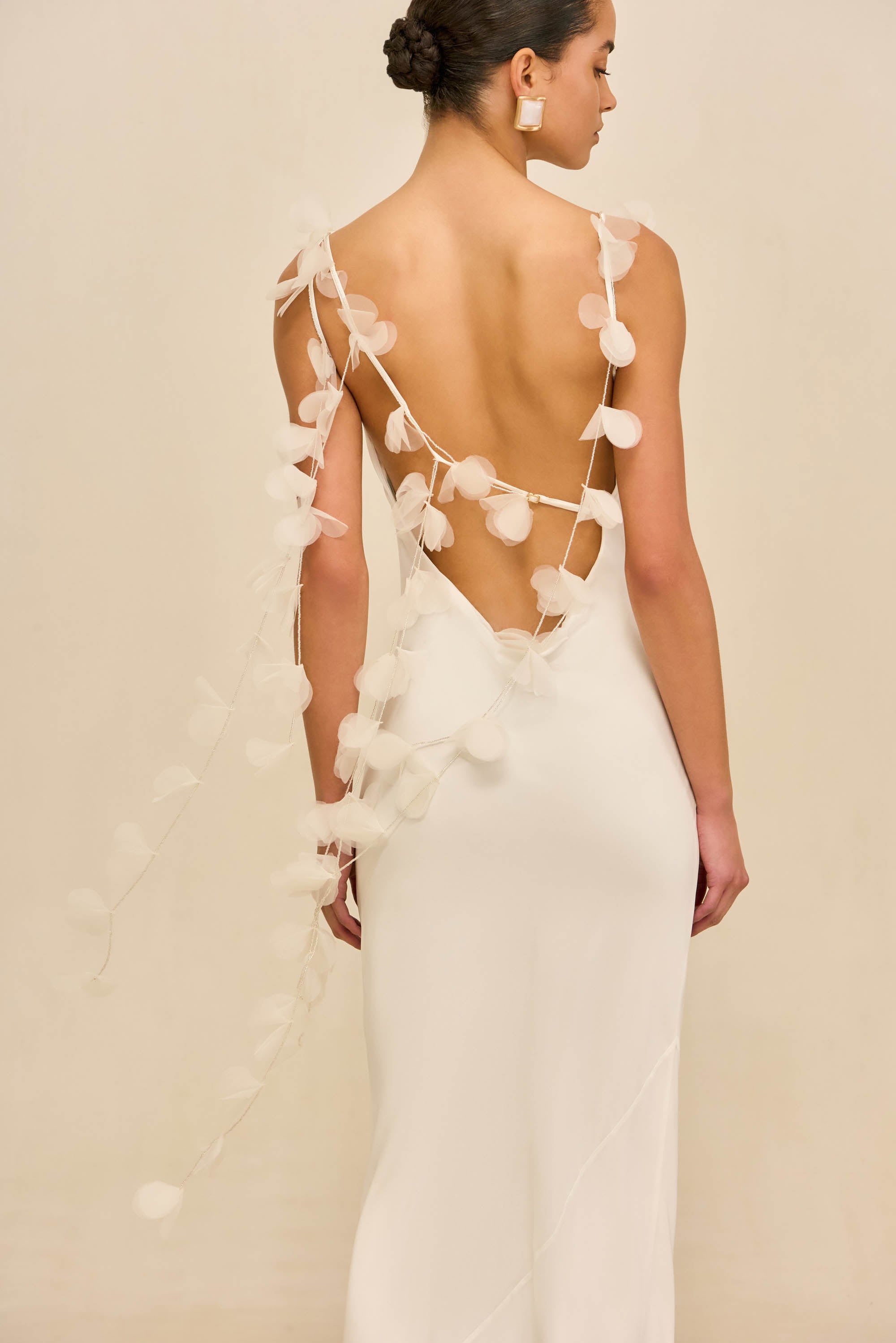 NYMERIA GOWN - OFF WHITE