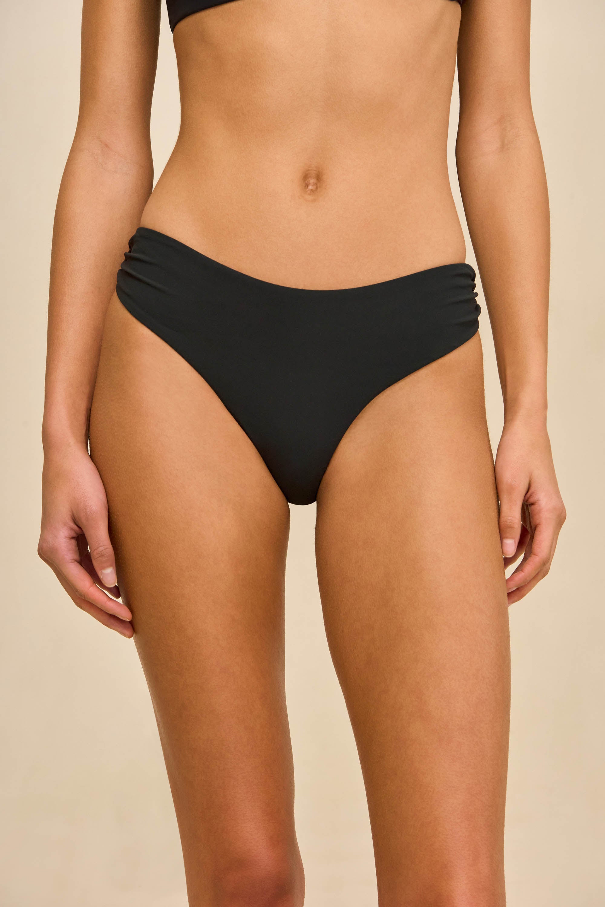 ALLIANA BIKINI BOTTOM - BLACK