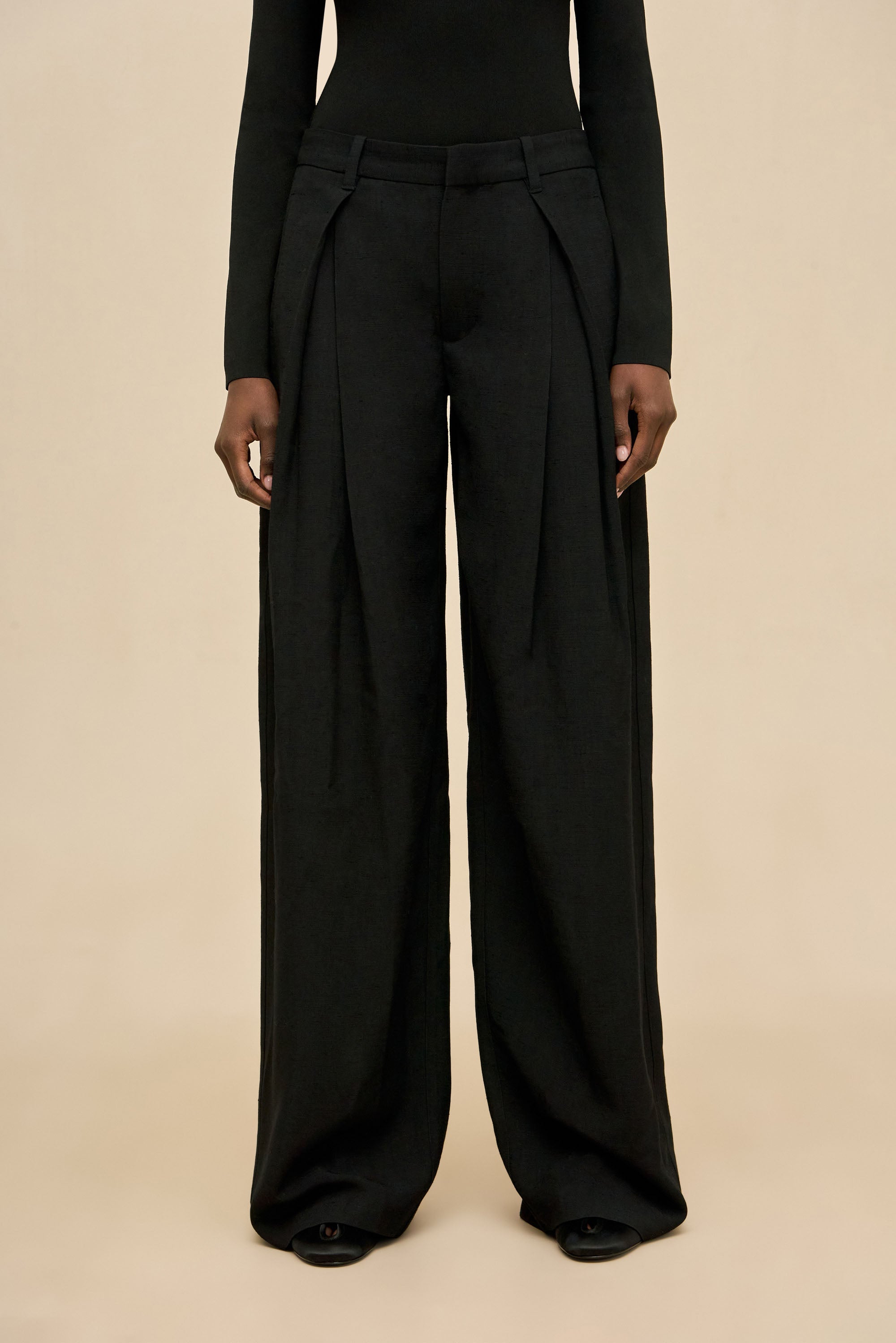 JOVIENNE PANT - BLACK