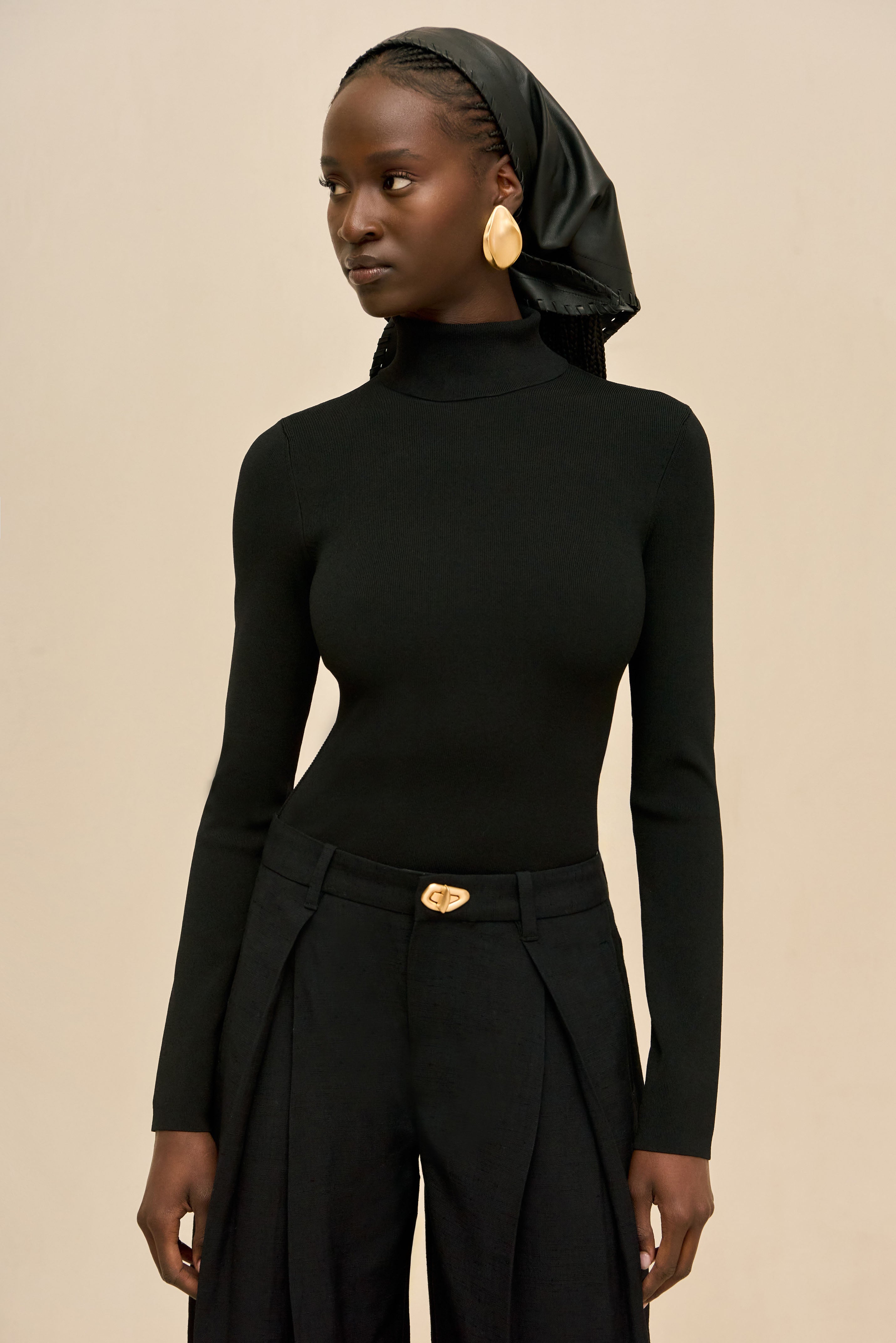 DENIZ TOP - BLACK