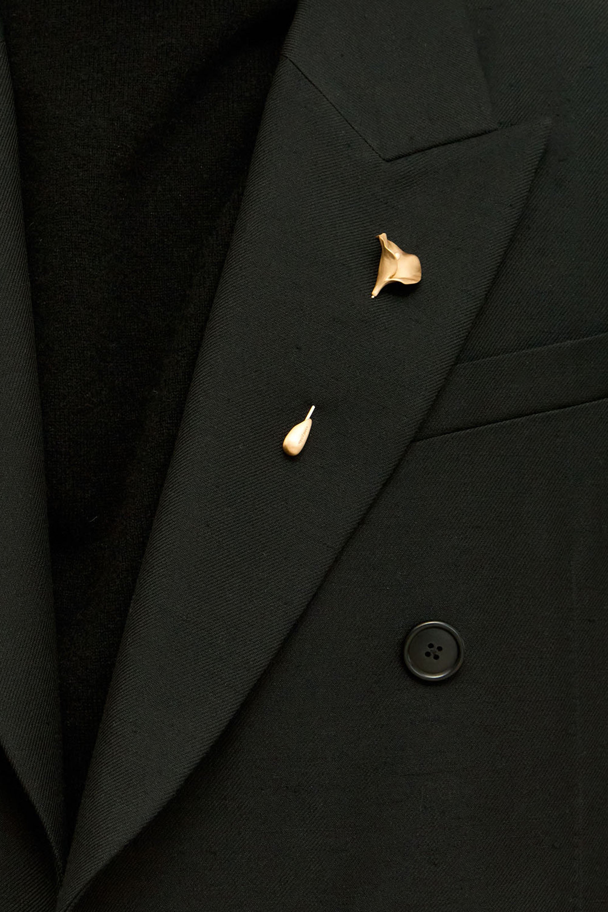 CALLA PIN - BRUSHED BRASS