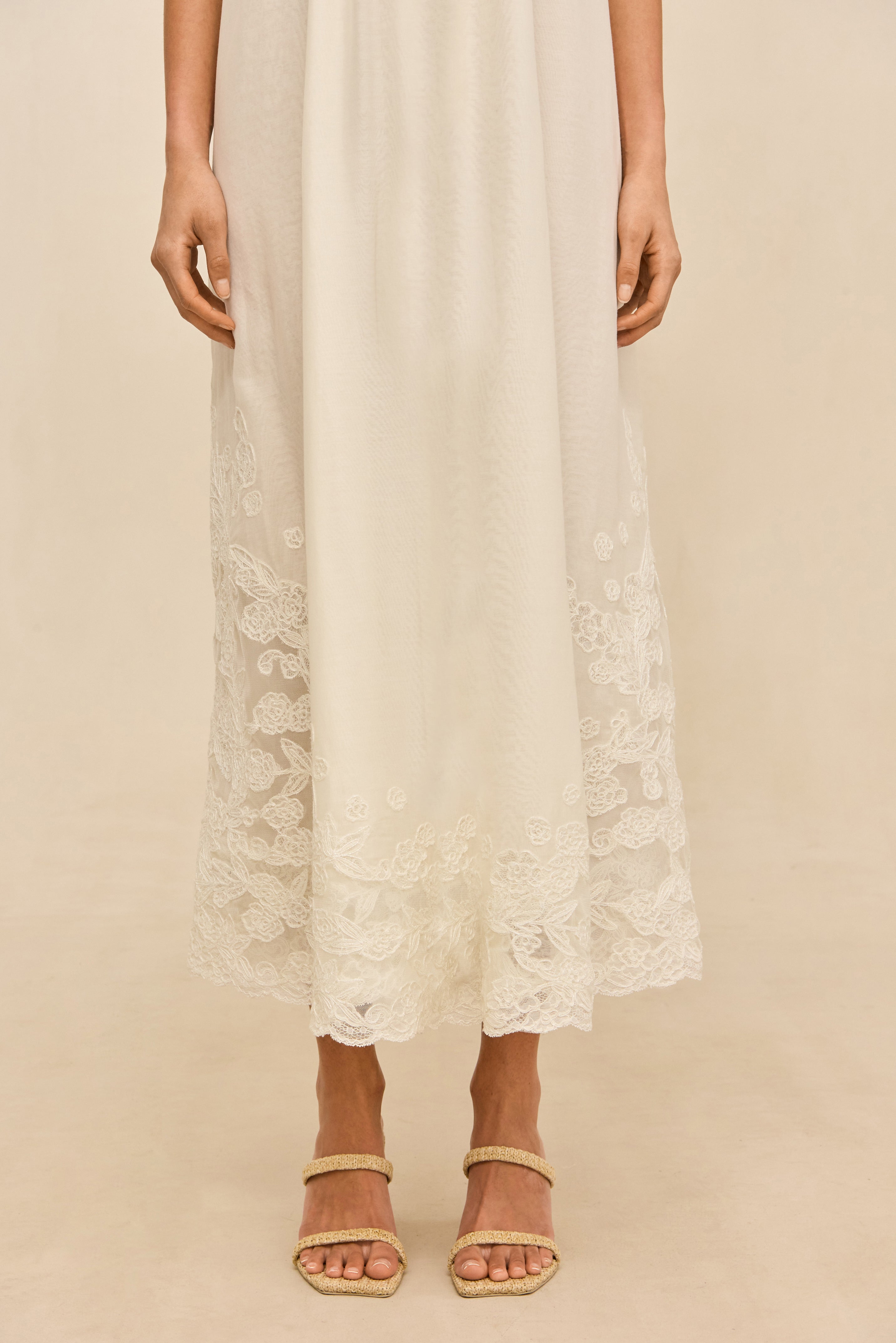 MAGDA DRESS - OFF WHITE