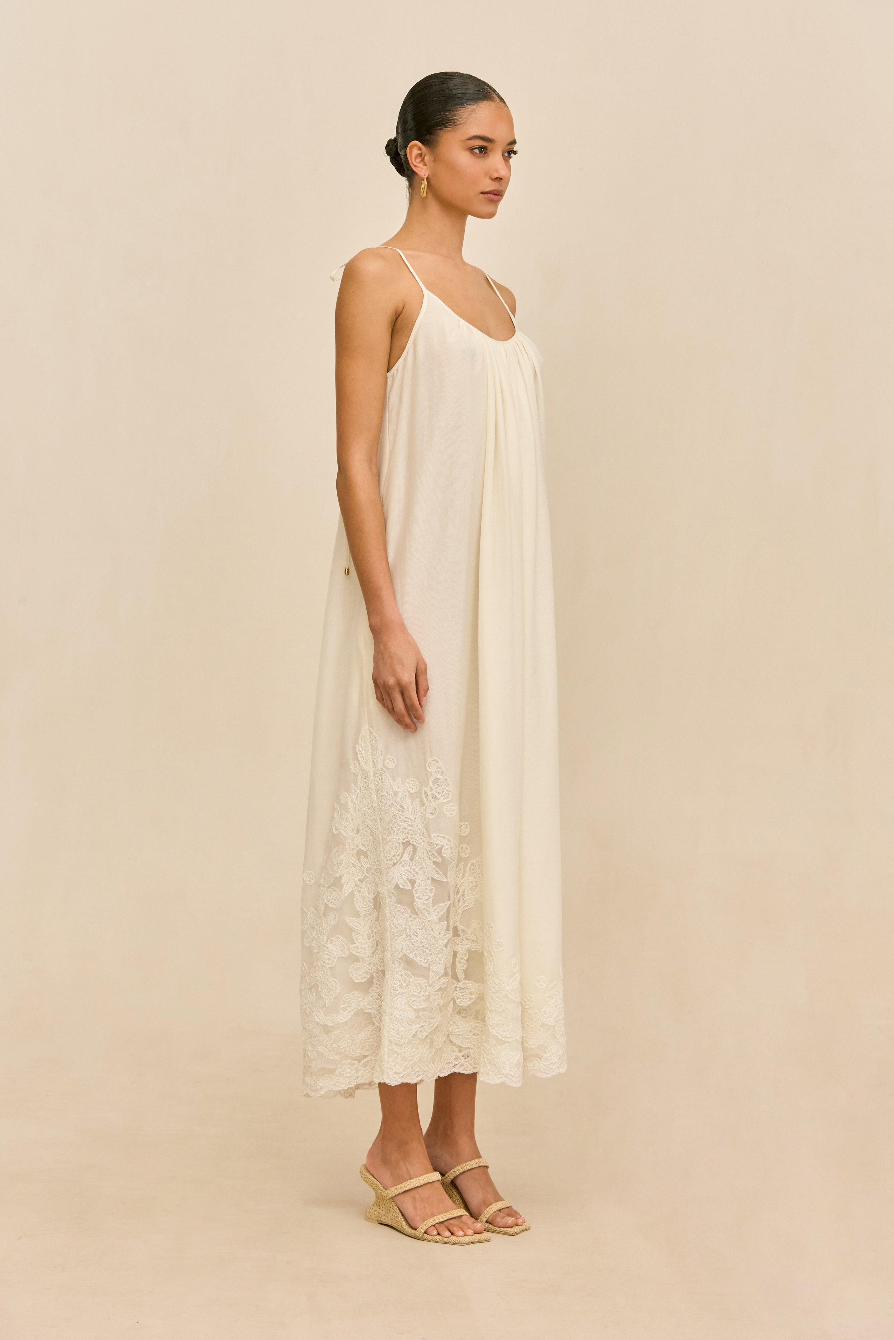 MAGDA DRESS - OFF WHITE