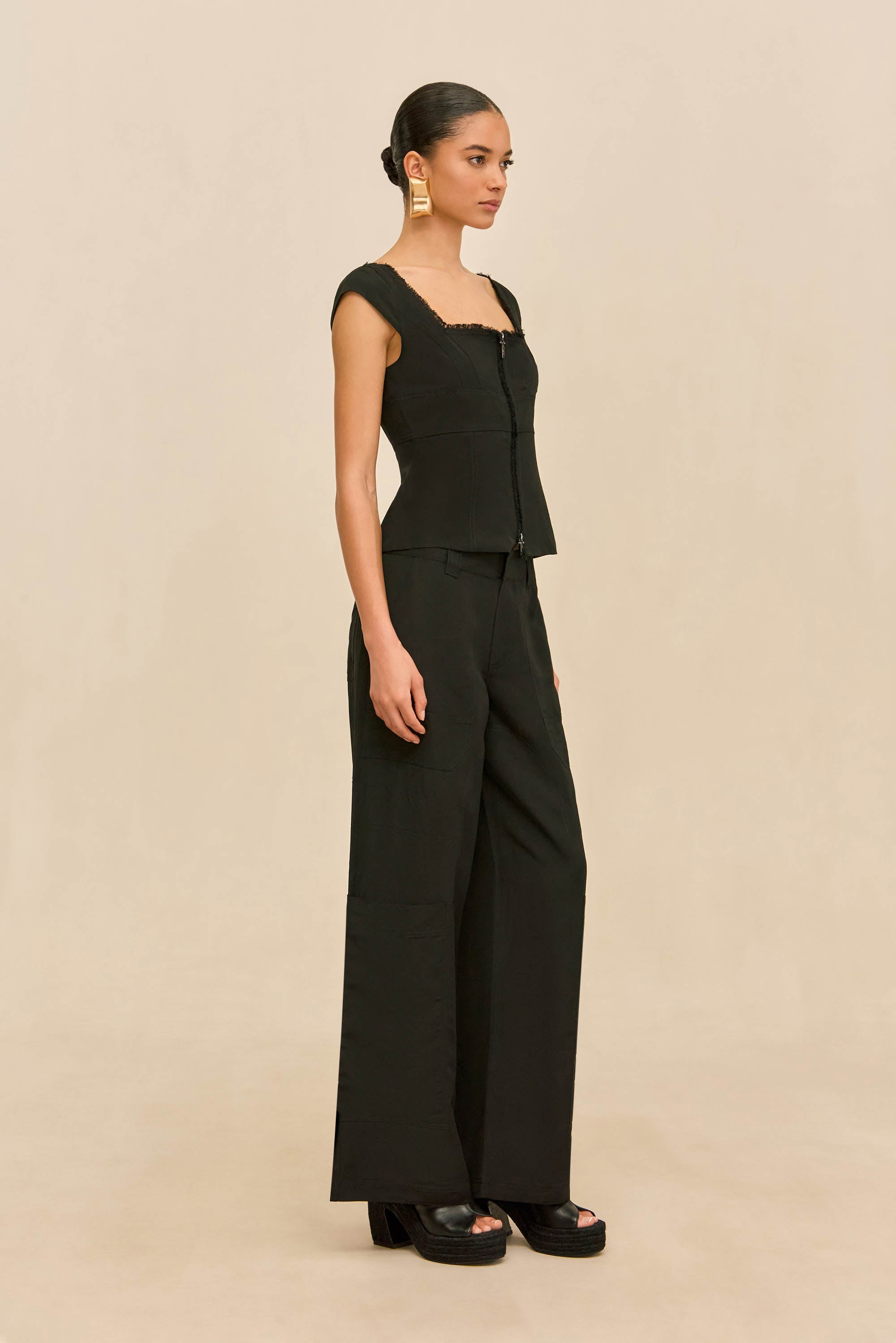 CELESTIA TOP - BLACK