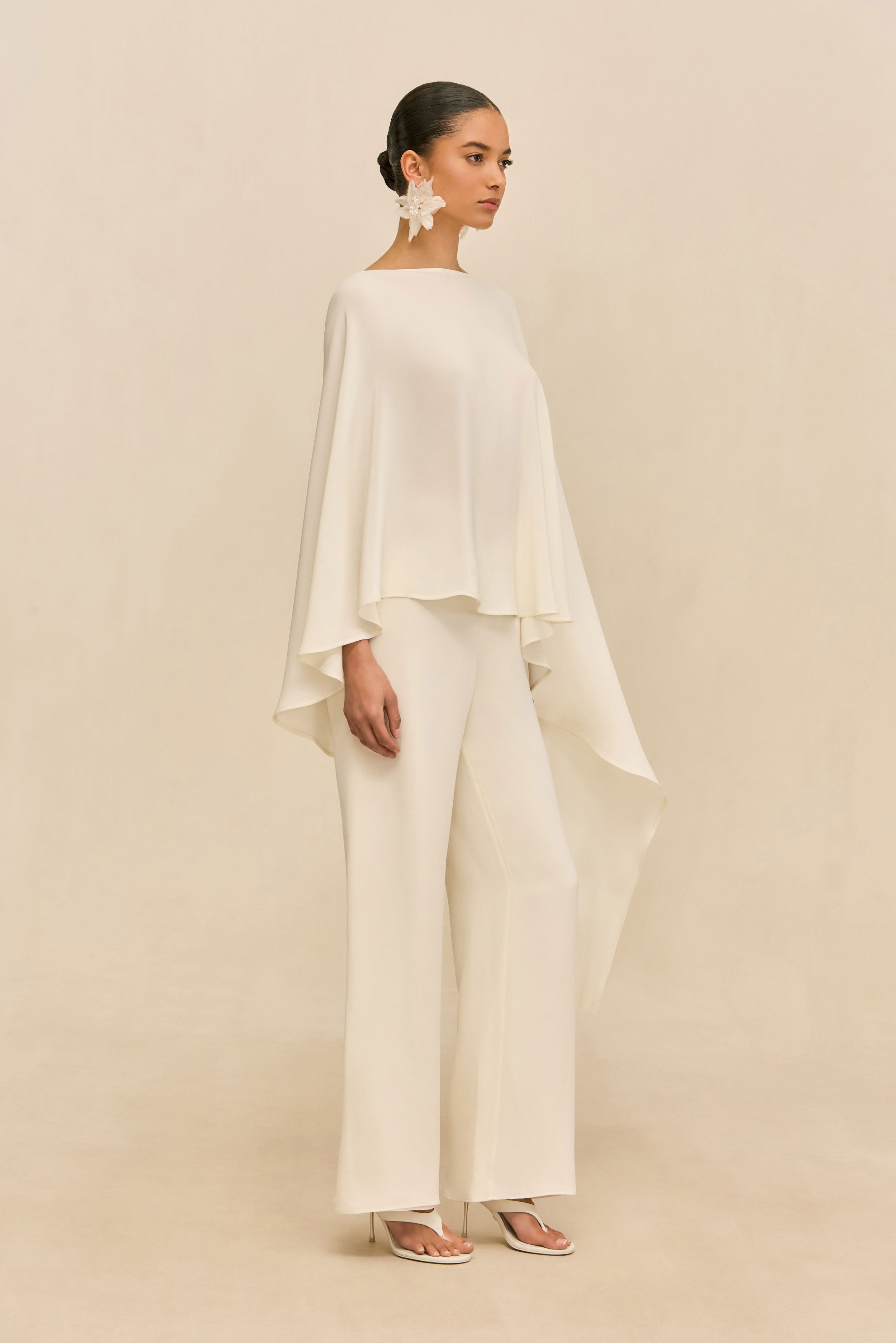 SARA PANT - OFF WHITE