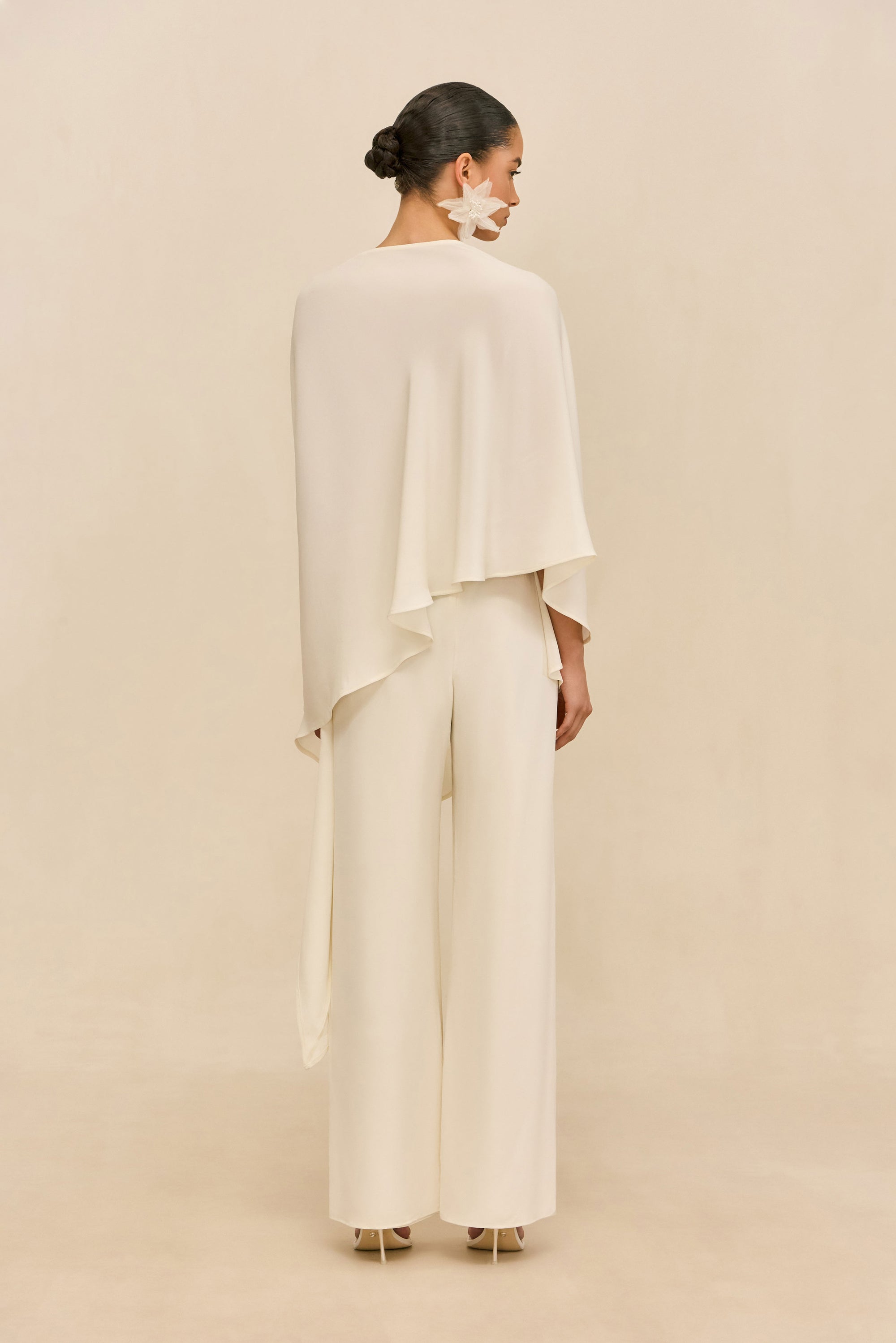 SARA PANT - OFF WHITE
