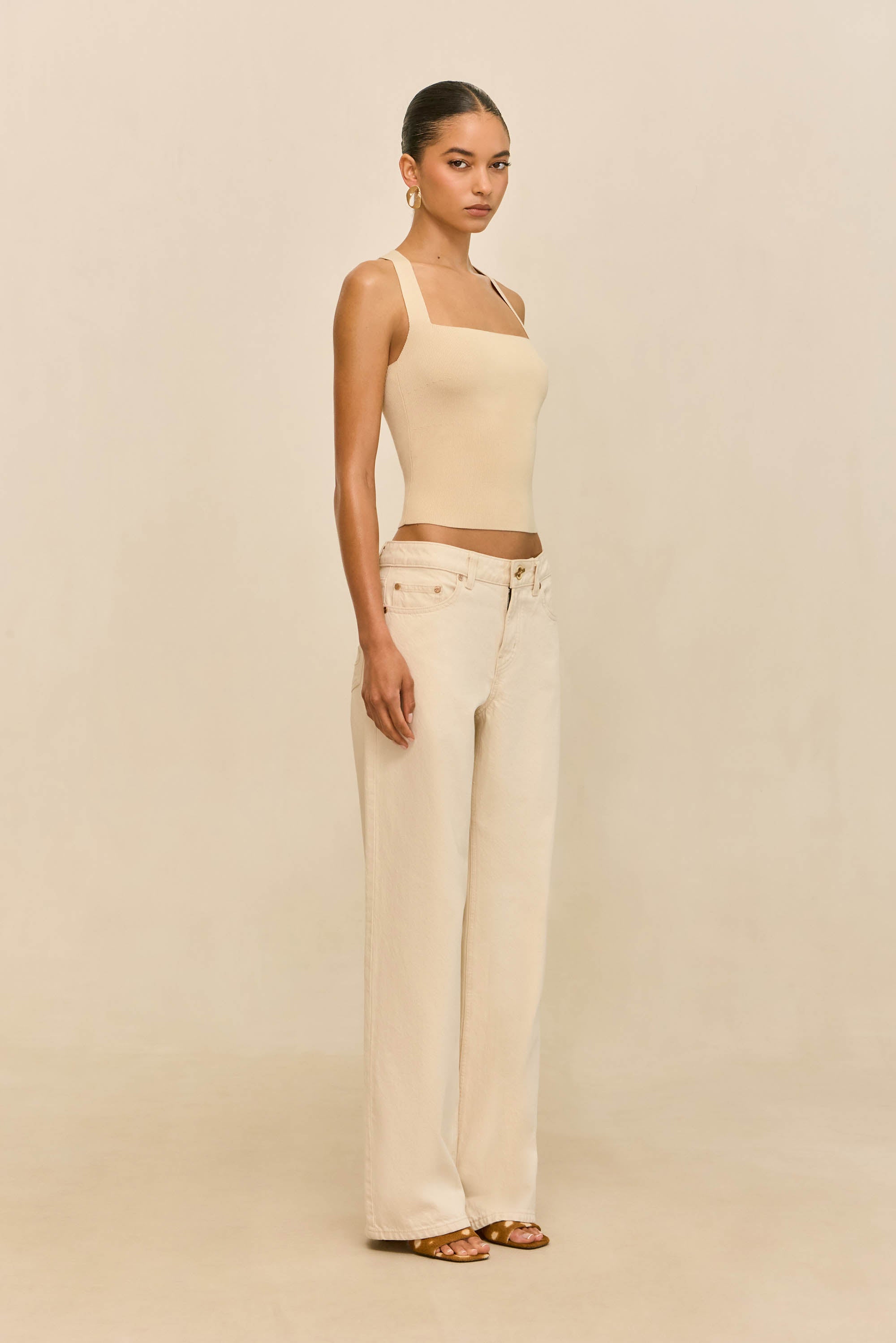 ROSELLA JEAN - TRAVERTINE