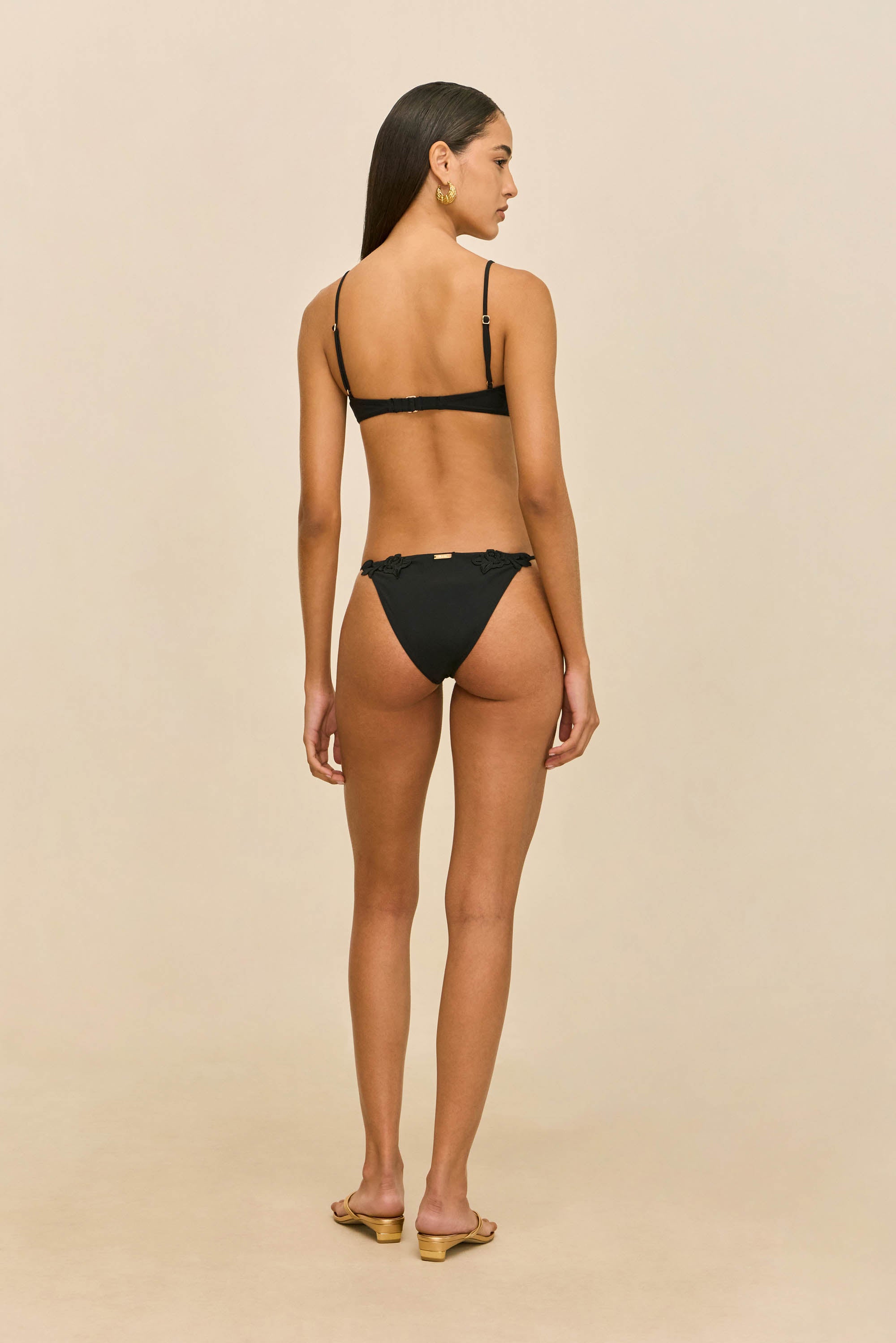 GRETA BIKINI TOP - BLACK
