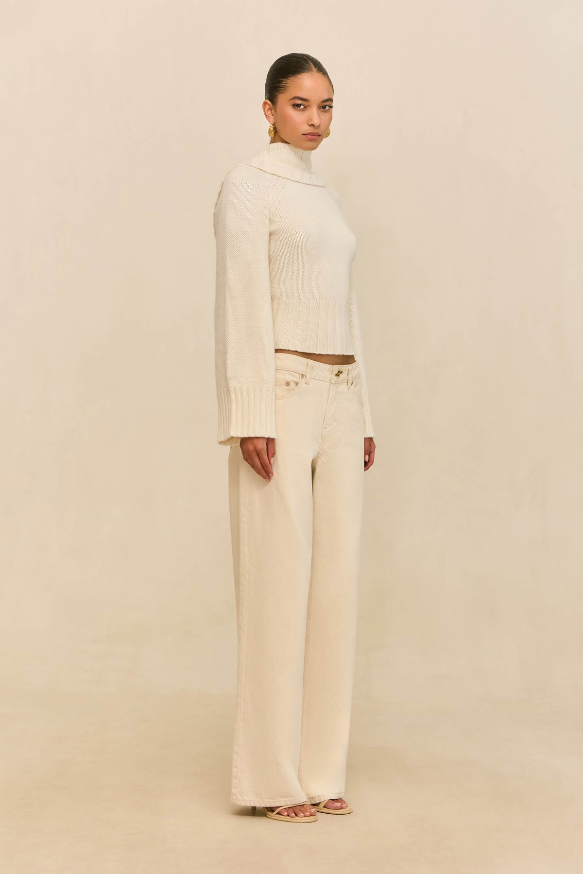 MILIKA SWEATER - OFF WHITE