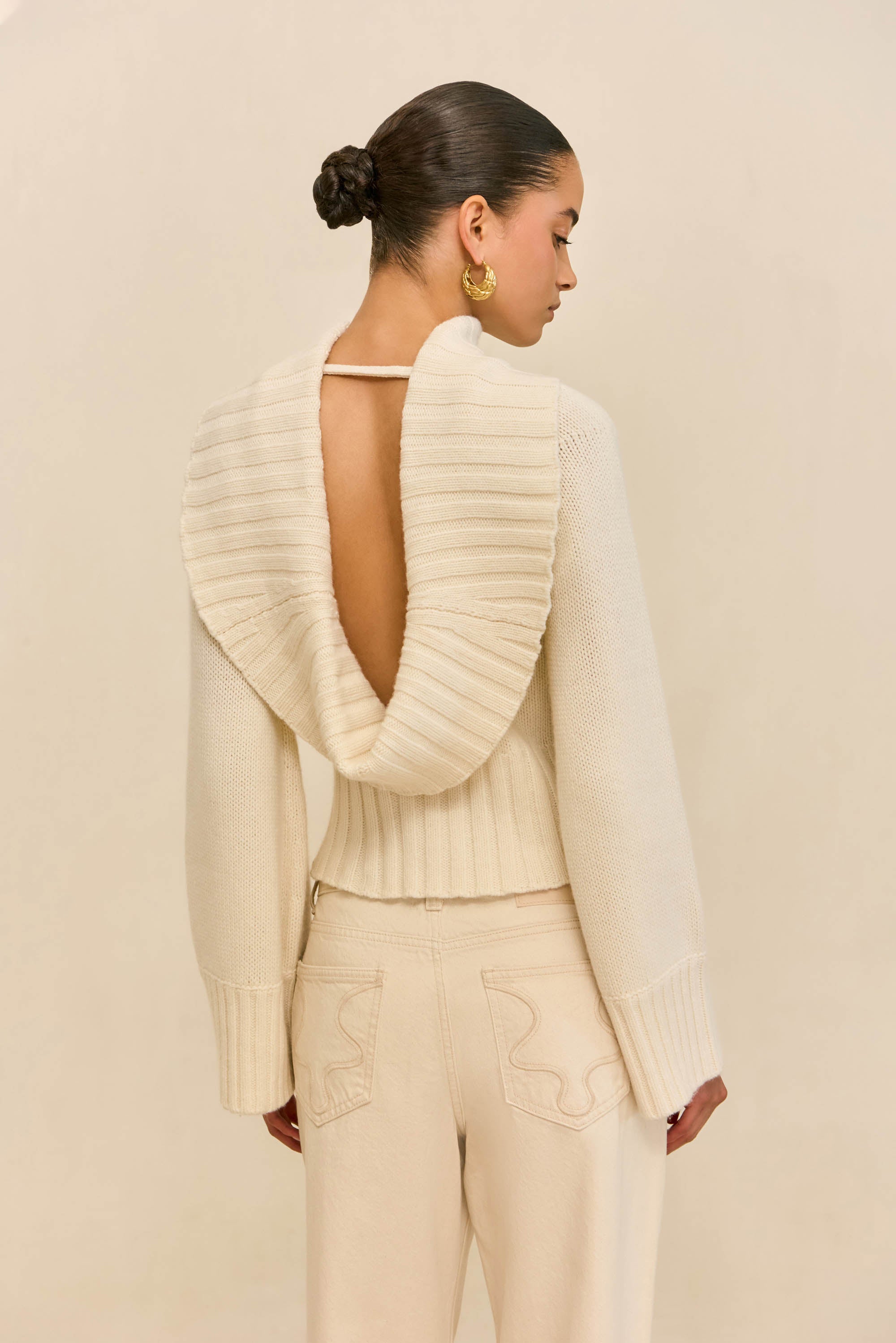 MILIKA SWEATER - OFF WHITE