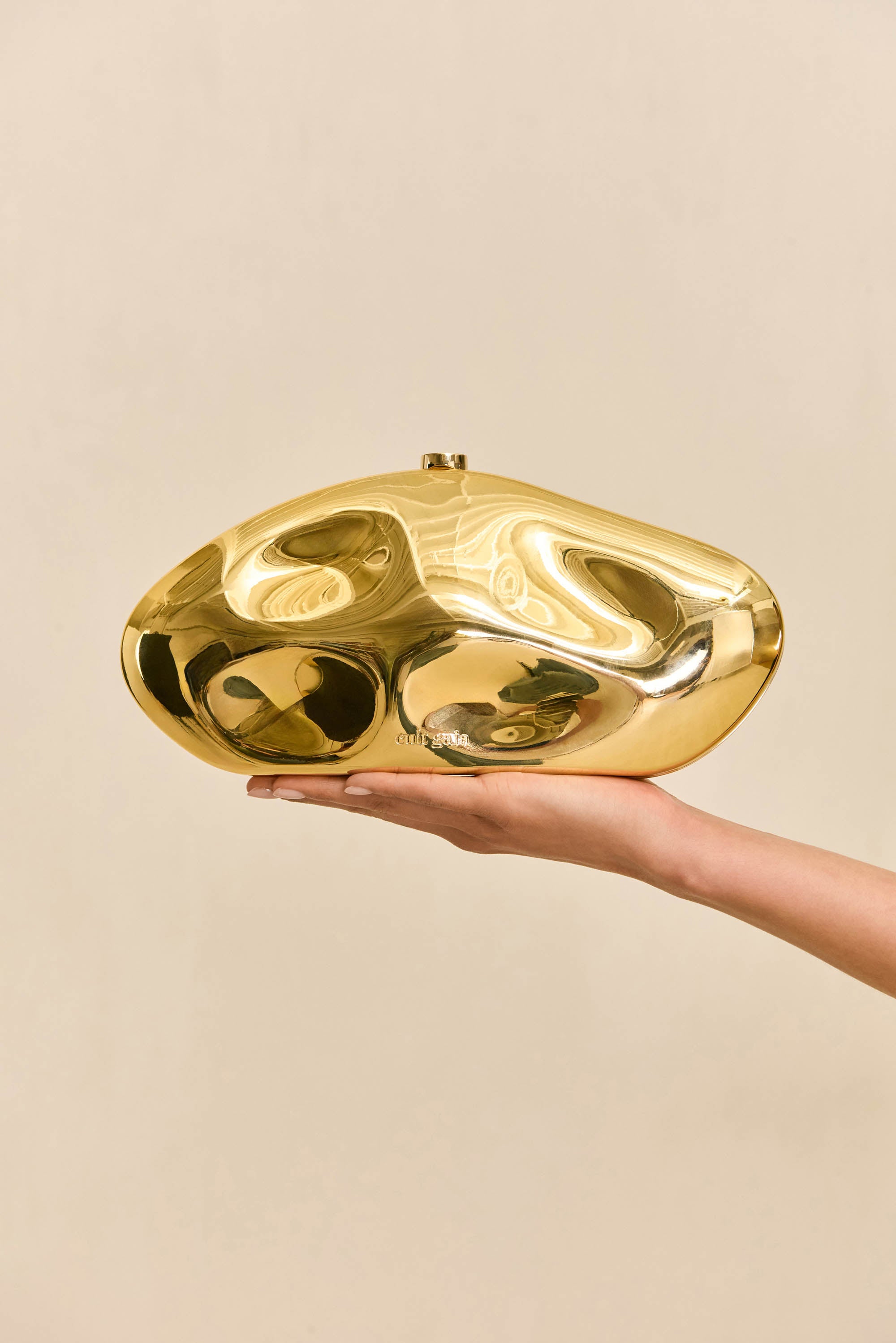 CALDERA CLUTCH - SHINY GOLD
