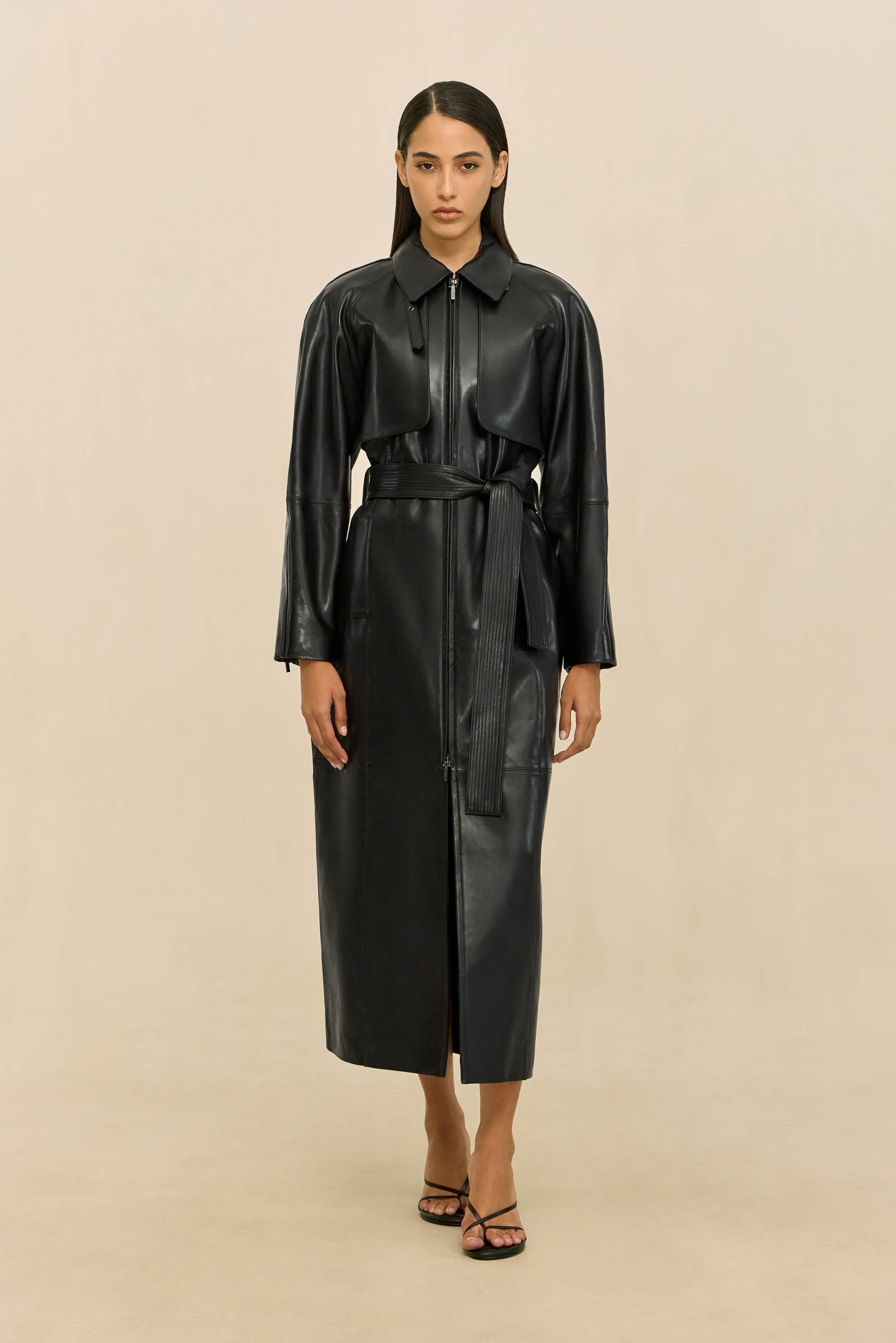 HAMMER TRENCH COAT - BLACK