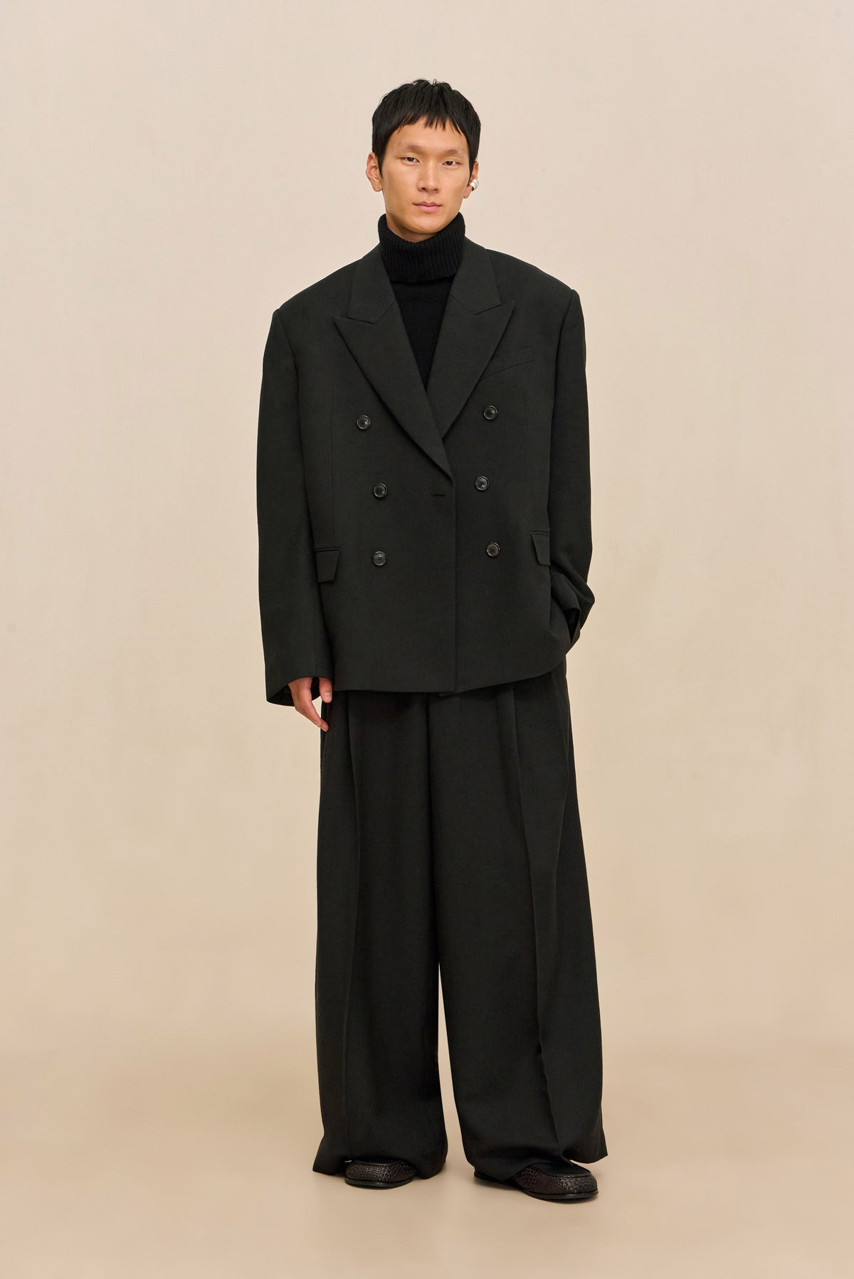 DELONTE JACKET - BLACK