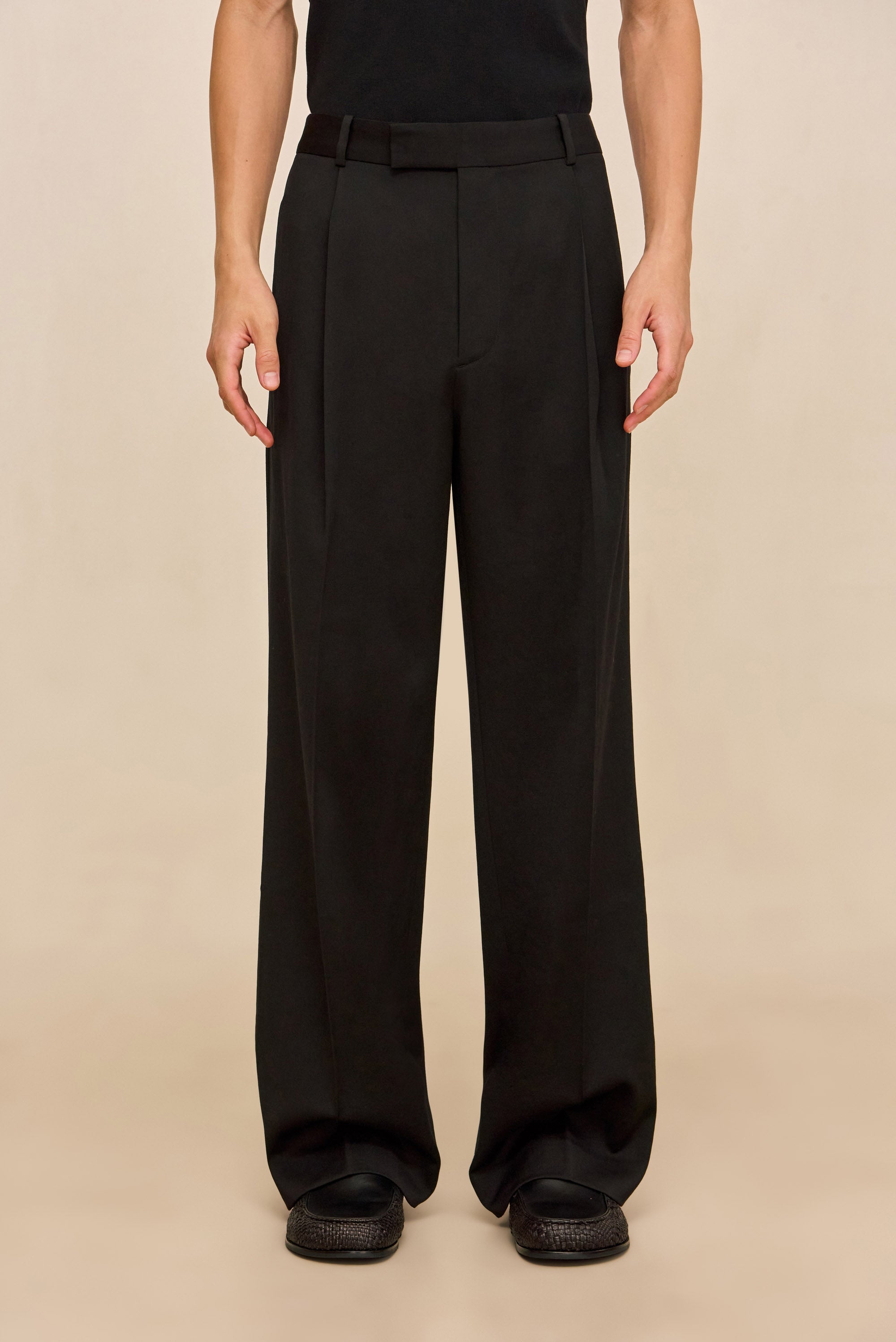ESTEBAN PANT - BLACK