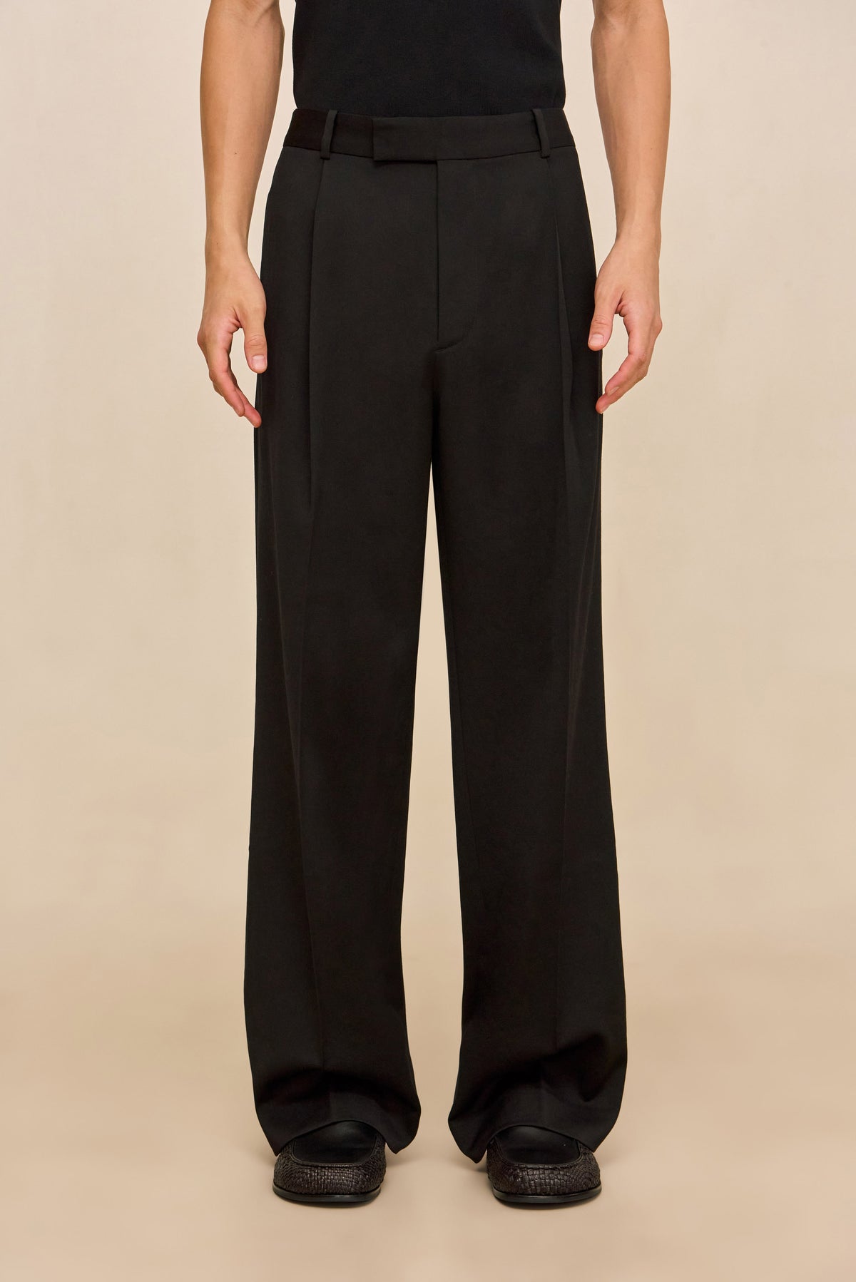 ESTEBAN PANT - BLACK