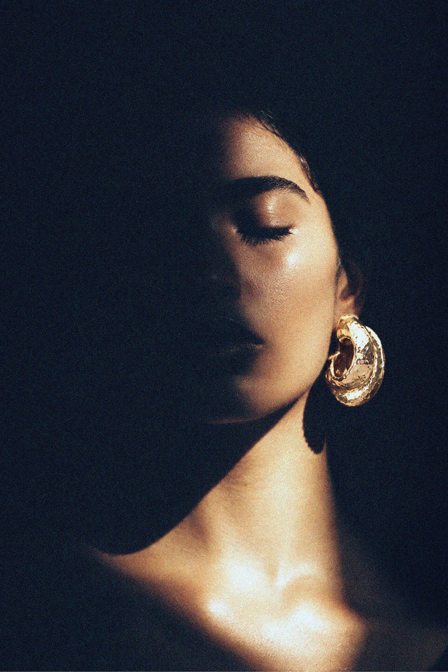 NOVA EARRING - SHINY BRASS