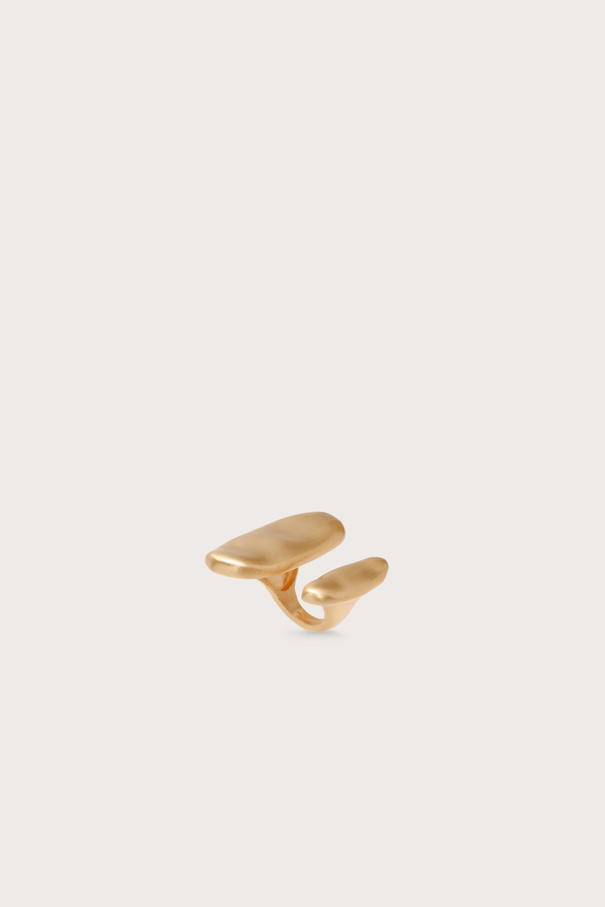 AMI MINI RING - BRUSHED BRASS