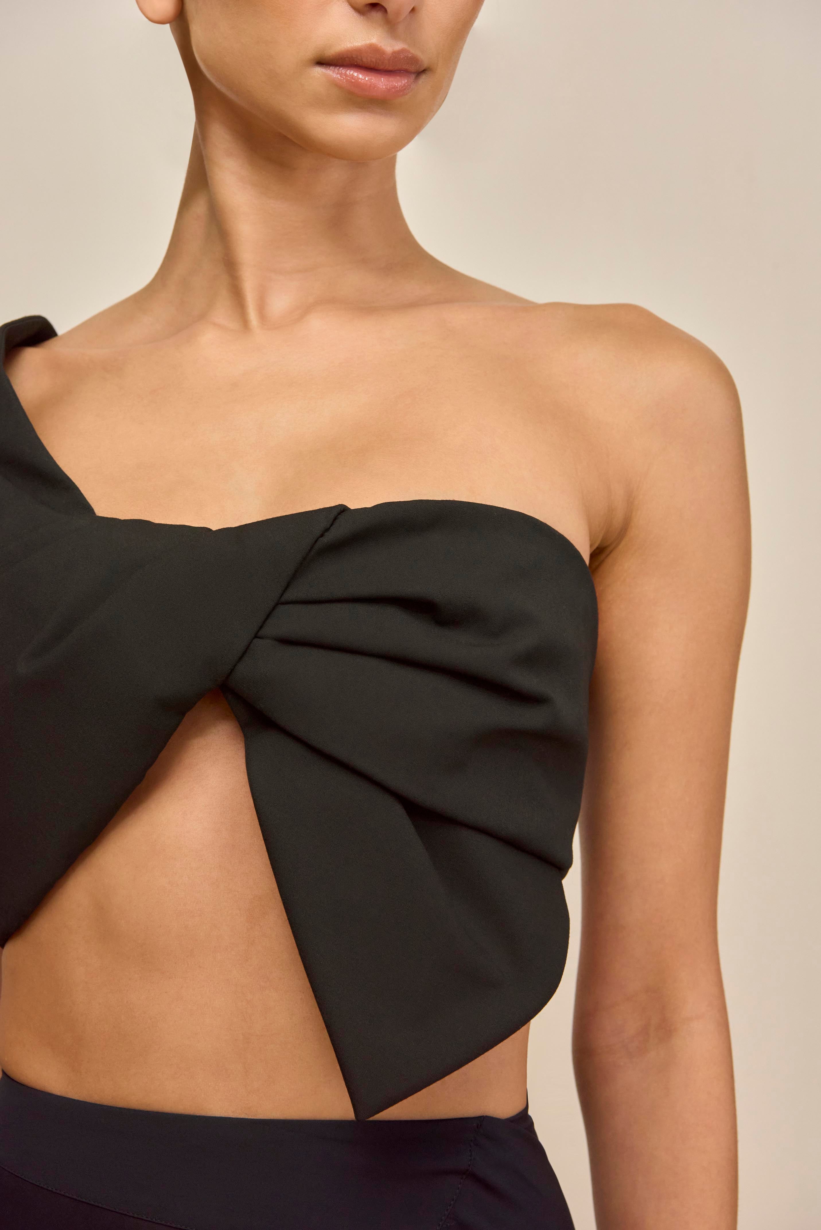 DELIA TOP - BLACK