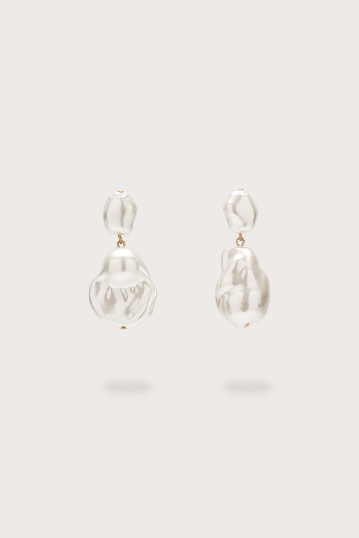 MAJORIE EARRING - PEARL