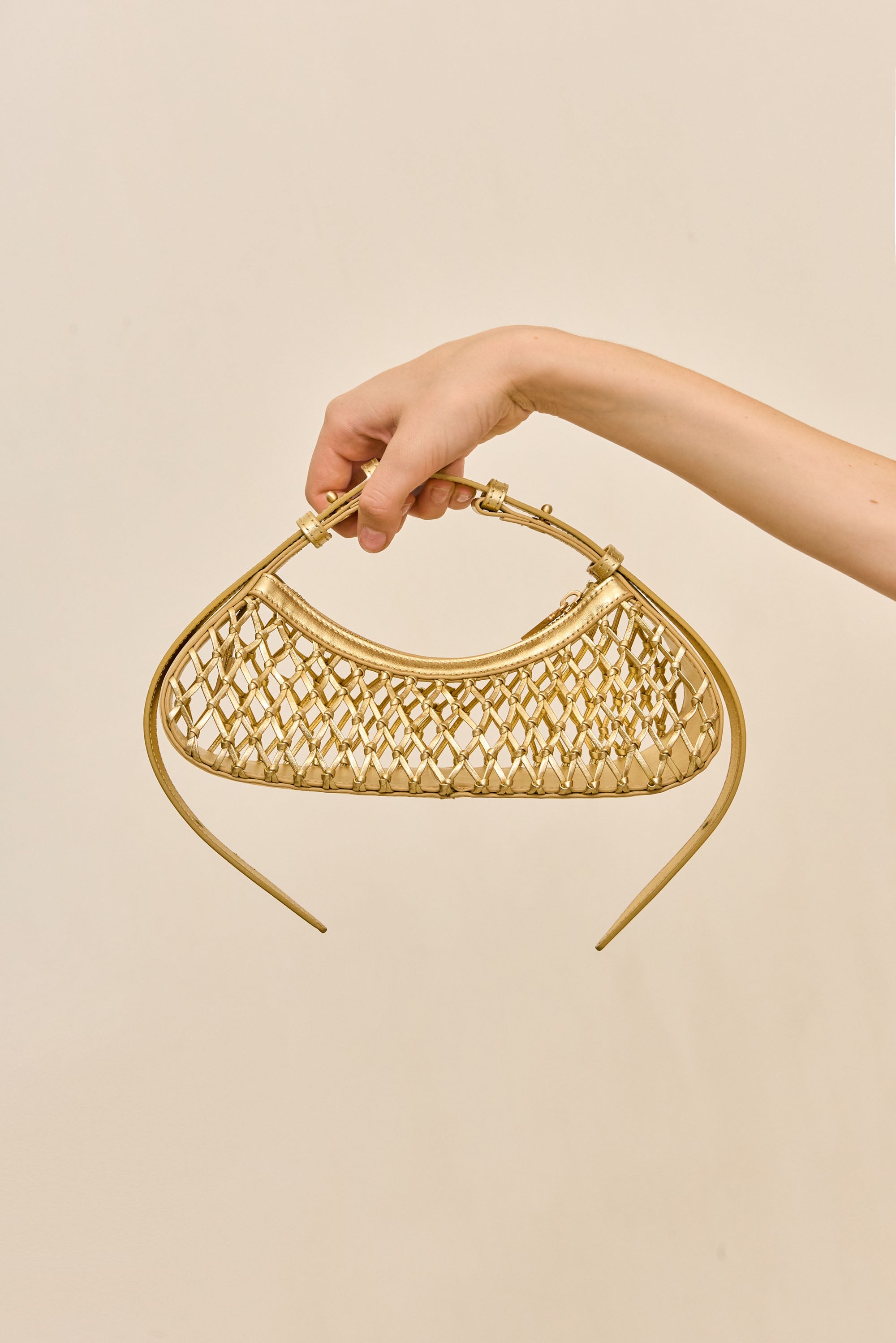 SHALA SHOULDER BAG - BRASS