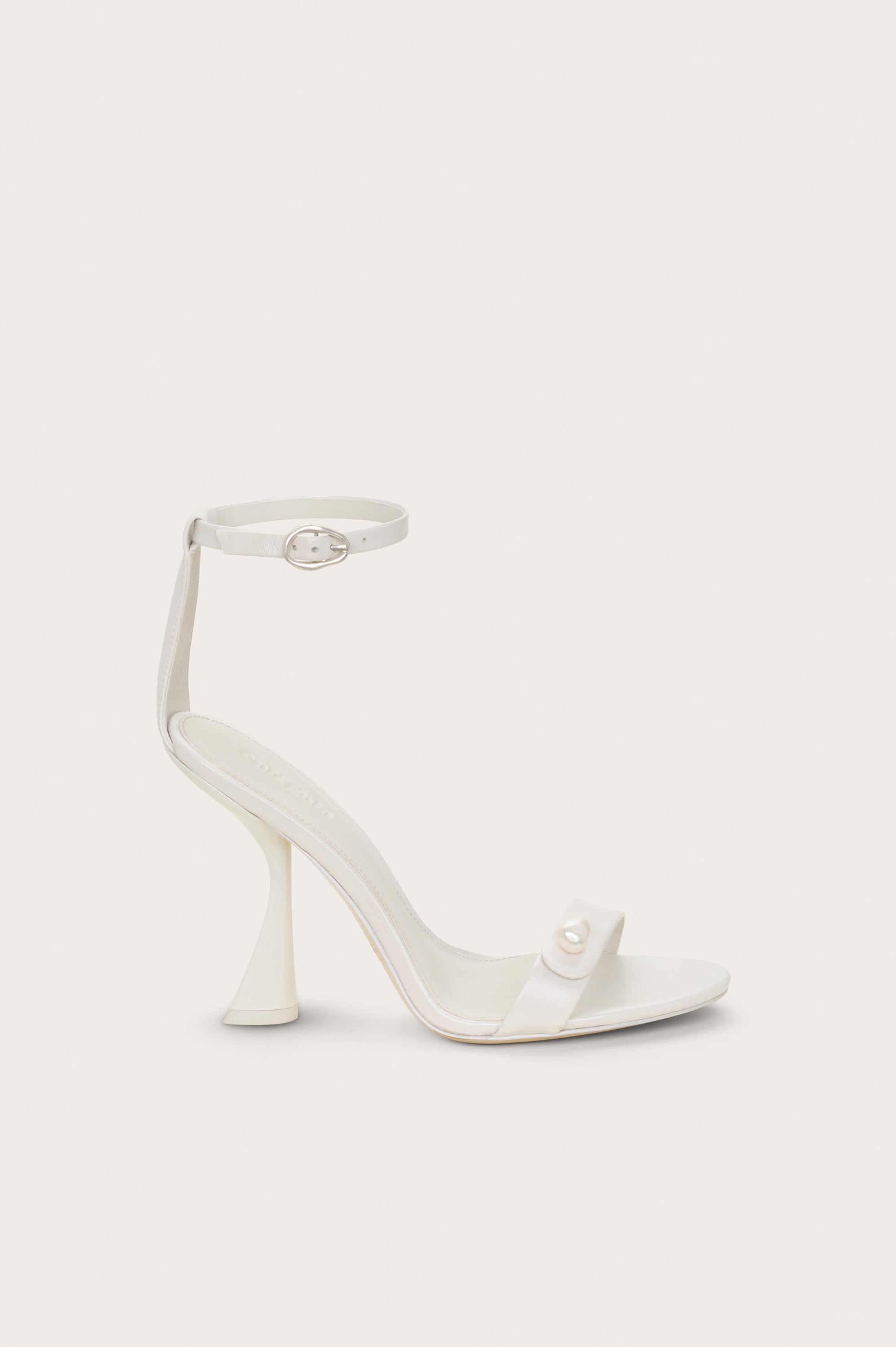 ZENITA SANDAL - PEARL