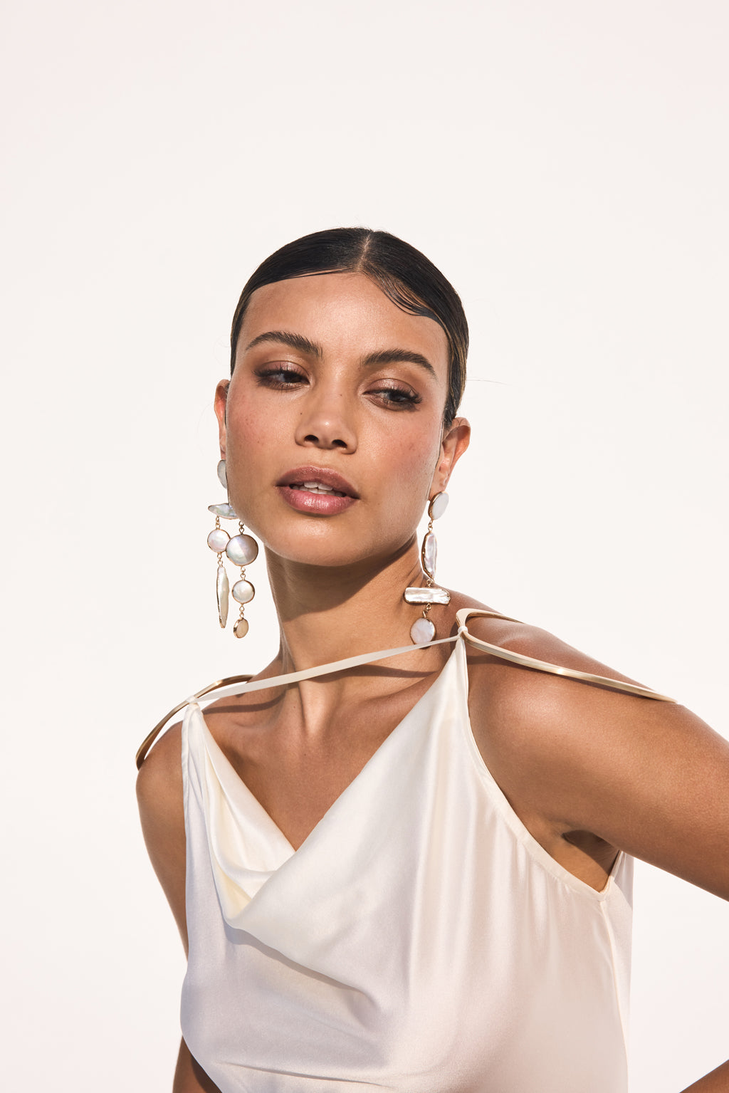 SURI EARRING - PEARL